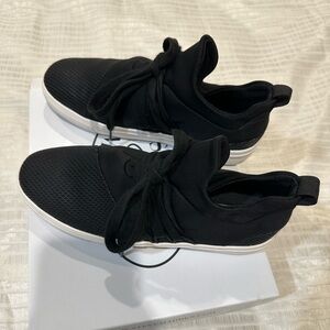 Steve Madden Lancer Sneaker